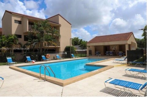 Copropriété à louer à Miami Lakes, Floride: 2 chambres, 106.56 m2 № 2179724 - photo 5