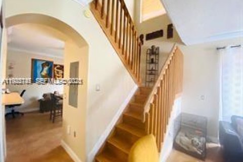 Снять в аренду квартиру в Дорал, Флорида 3 спальни, 112.41м2, № 1984224 - фото 7