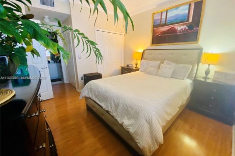 Снять в аренду квартиру в Дорал, Флорида 3 спальни, 112.41м2, № 1984224 - фото 9