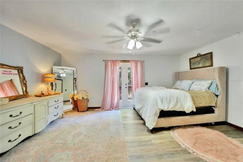 House in Arcadia, Florida 4 bedrooms, 252.51 sq.m. № 1613758 - photo 24