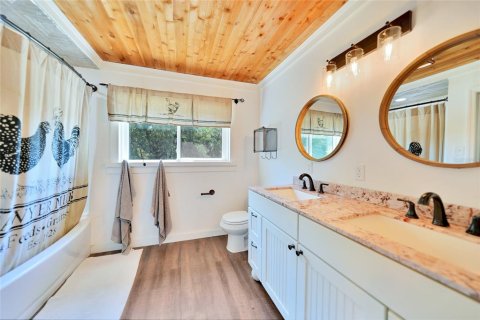 House in Arcadia, Florida 4 bedrooms, 252.51 sq.m. № 1613758 - photo 28