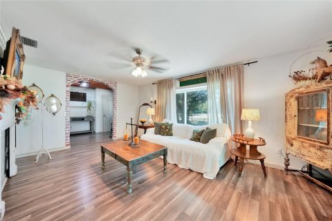 House in Arcadia, Florida 4 bedrooms, 252.51 sq.m. № 1613758 - photo 6