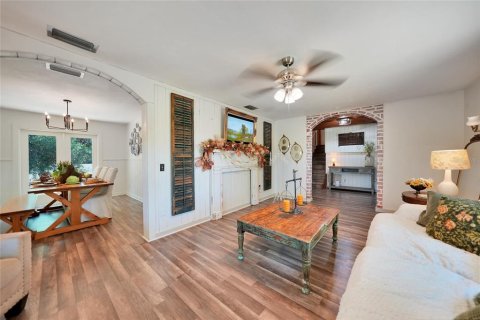 House in Arcadia, Florida 4 bedrooms, 252.51 sq.m. № 1613758 - photo 5