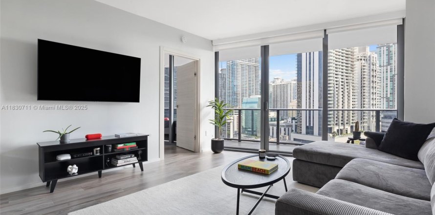 Condominio en Miami, Florida, 1 dormitorio № 1806296