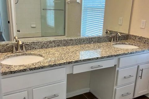 Townhouse in Orlando, Florida 3 bedrooms, 154.68 sq.m. № 2377864 - photo 11