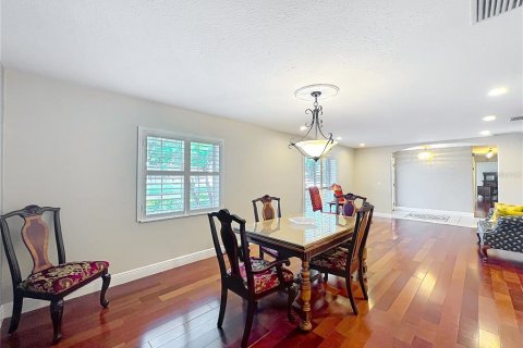 Casa en venta en Orlando, Florida, 4 dormitorios, 356.37 m2 № 1721831 - foto 16