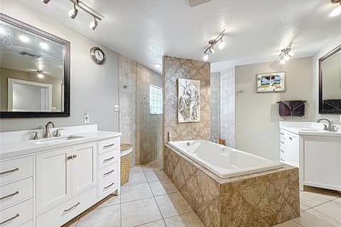 Casa en venta en Orlando, Florida, 4 dormitorios, 356.37 m2 № 1721831 - foto 30