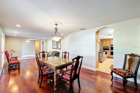 Casa en venta en Orlando, Florida, 4 dormitorios, 356.37 m2 № 1721831 - foto 17