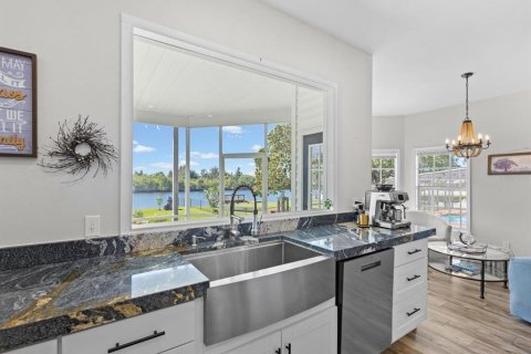 House in Ruskin, Florida 4 bedrooms, 292.64 sq.m. № 2195731 - photo 25