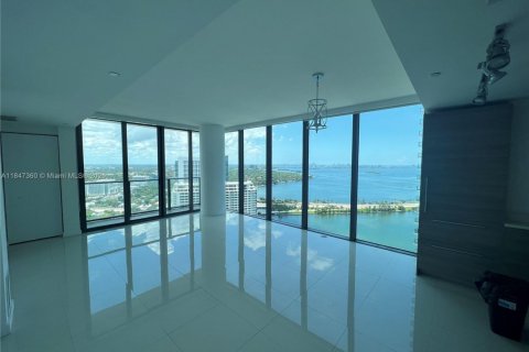 Condo in Miami, Florida, 1 bedroom  № 1845788 - photo 4