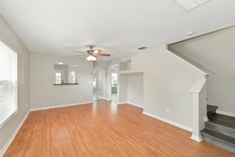 Villa ou maison à louer à Wesley Chapel, Floride: 4 chambres, 131.46 m2 № 2413580 - photo 5