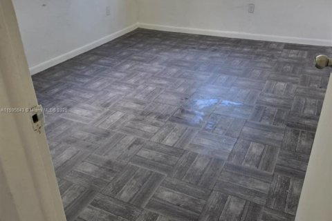House in Miami, Florida 1 bedroom, 65.03 sq.m. № 1764572 - photo 8
