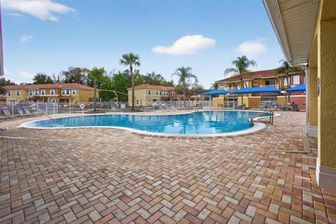 Touwnhouse à vendre à Kissimmee, Floride: 3 chambres, 119.94 m2 № 2109383 - photo 21