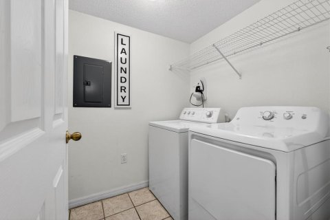Touwnhouse à vendre à Kissimmee, Floride: 3 chambres, 119.94 m2 № 2109383 - photo 28