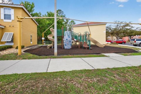 Touwnhouse à vendre à Kissimmee, Floride: 3 chambres, 119.94 m2 № 2109383 - photo 12