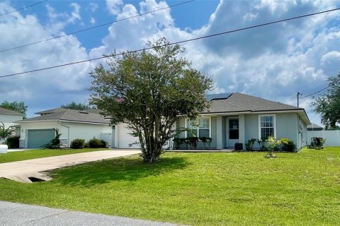 House in Palm Coast, Florida 4 bedrooms, 135.92 sq.m. № 2237907 - photo 22