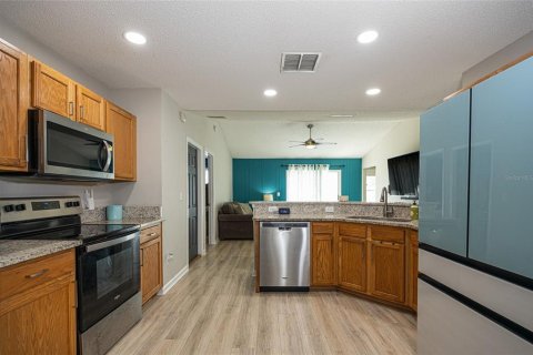 House in Palm Coast, Florida 4 bedrooms, 135.92 sq.m. № 2237907 - photo 11