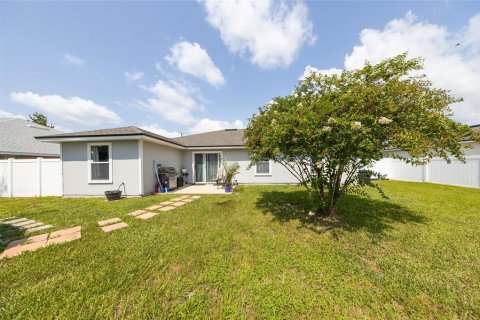 House in Palm Coast, Florida 4 bedrooms, 135.92 sq.m. № 2237907 - photo 20