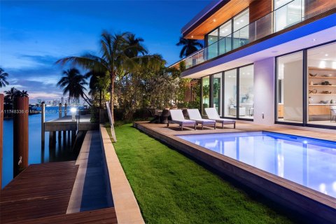 Villa ou maison à vendre à Miami Beach, Floride: 7 chambres, 611.39 m2 № 1737791 - photo 9