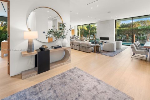Villa ou maison à vendre à Miami Beach, Floride: 7 chambres, 611.39 m2 № 1737791 - photo 17