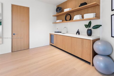 Villa ou maison à vendre à Miami Beach, Floride: 7 chambres, 611.39 m2 № 1737791 - photo 29