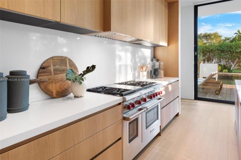 Villa ou maison à vendre à Miami Beach, Floride: 7 chambres, 611.39 m2 № 1737791 - photo 26