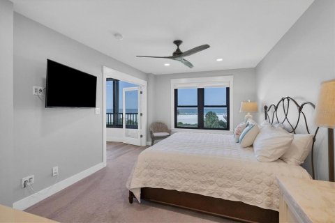 Condo in Sarasota, Florida, 2 bedrooms № 2103994 - photo 21