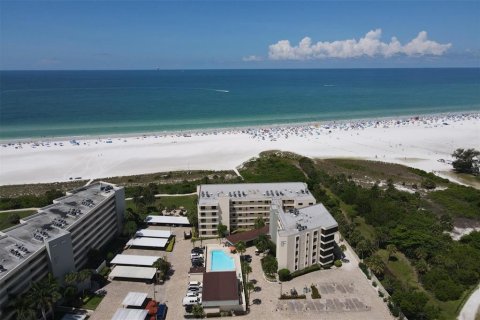 Condo in Sarasota, Florida, 2 bedrooms № 2103994 - photo 3
