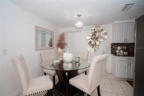 Villa ou maison à vendre à New Port Richey, Floride: 3 chambres, 104.79 m2 № 1876448 - photo 5