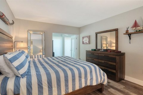 Condominio en alquiler en Sarasota, Florida, 2 dormitorios, 144.65 m2 № 1898534 - foto 24
