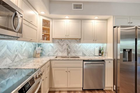 Condominio en alquiler en Sarasota, Florida, 2 dormitorios, 144.65 m2 № 1898534 - foto 20