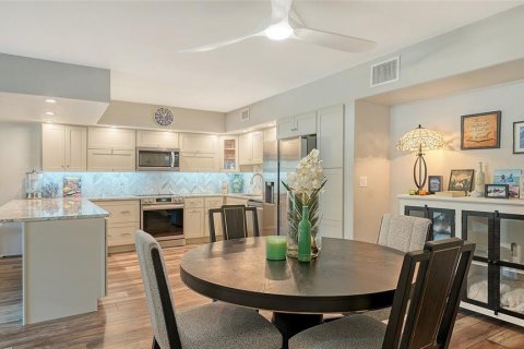 Condominio en alquiler en Sarasota, Florida, 2 dormitorios, 144.65 m2 № 1898534 - foto 15