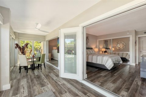 Condominio en alquiler en Sarasota, Florida, 2 dormitorios, 144.65 m2 № 1898534 - foto 5
