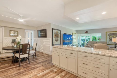 Condominio en alquiler en Sarasota, Florida, 2 dormitorios, 144.65 m2 № 1898534 - foto 2