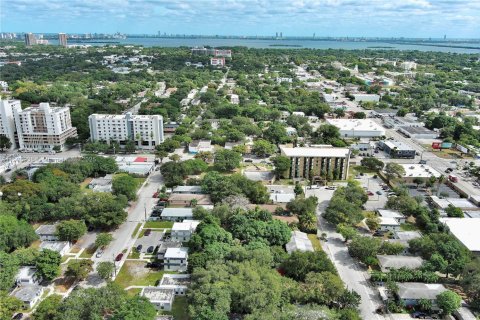 Купить виллу или дом в Майами, Флорида 3 спальни, 112.04м2, № 1969755 - фото 2