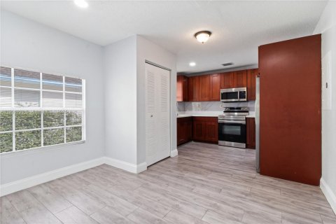 Купить виллу или дом в Майами, Флорида 3 спальни, 112.04м2, № 1969755 - фото 5