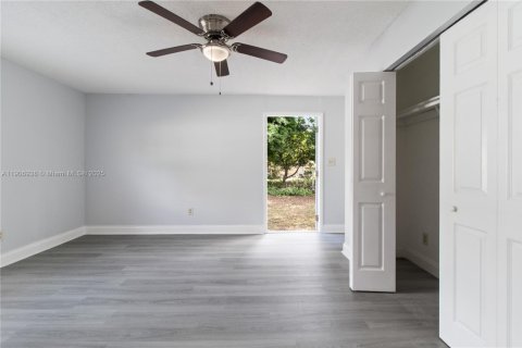 Купить виллу или дом в Майами, Флорида 3 спальни, 112.04м2, № 1969755 - фото 12