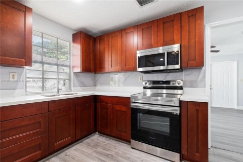 Купить виллу или дом в Майами, Флорида 3 спальни, 112.04м2, № 1969755 - фото 6