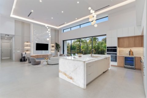 Villa ou maison à vendre à Wilton Manors, Floride: 4 chambres, 278.71 m2 № 2074827 - photo 4