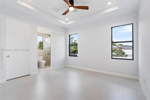 Villa ou maison à vendre à Wilton Manors, Floride: 4 chambres, 278.71 m2 № 2074827 - photo 25