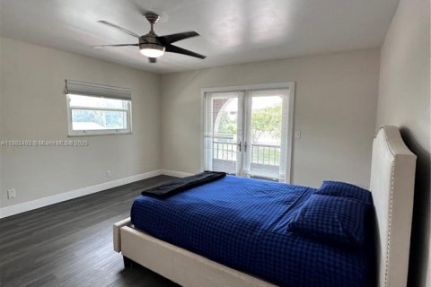 Купить коммерческую недвижимость в Дания-Бич, Флорида 315.59м2, № 1929900 - фото 18