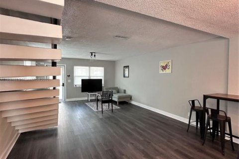 Купить коммерческую недвижимость в Дания-Бич, Флорида 315.59м2, № 1929900 - фото 5