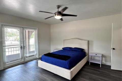 Купить коммерческую недвижимость в Дания-Бич, Флорида 315.59м2, № 1929900 - фото 17