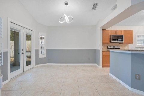 House in Apopka, Florida 3 bedrooms, 134.52 sq.m. № 2225960 - photo 7