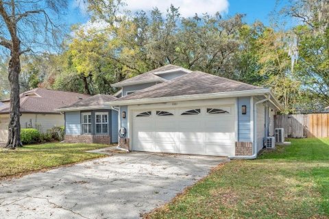 House in Apopka, Florida 3 bedrooms, 134.52 sq.m. № 2225960 - photo 3