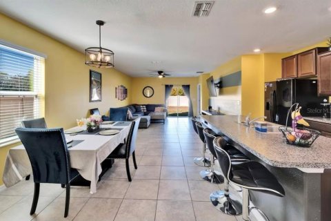 House in Wimauma, Florida 5 bedrooms, 224.36 sq.m. № 1744631 - photo 2