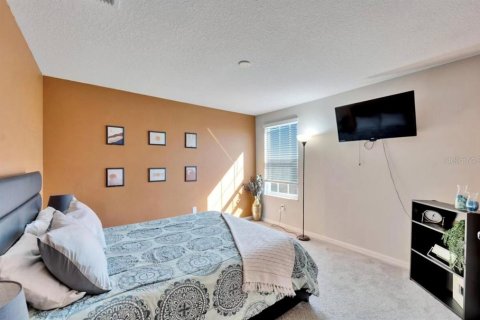 House in Wimauma, Florida 5 bedrooms, 224.36 sq.m. № 1744631 - photo 19