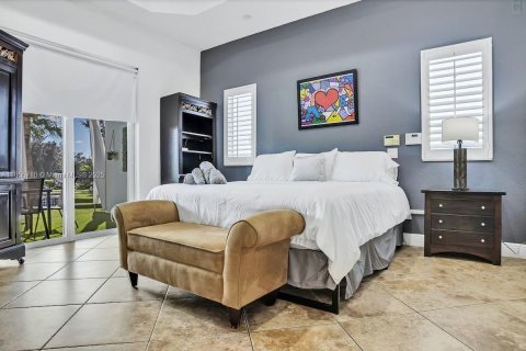 Villa ou maison à louer à Hollywood, Floride: 5 chambres, 205.13 m2 № 1878420 - photo 15