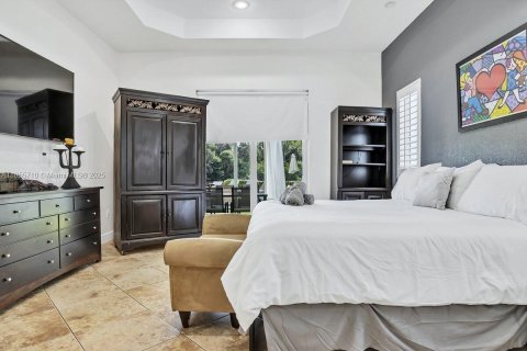 Villa ou maison à louer à Hollywood, Floride: 5 chambres, 205.13 m2 № 1878420 - photo 10