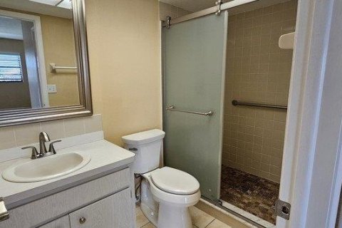 Снять в аренду кондоминиум в Пунта-Горда, Флорида 2 спальни, 96.99м2, № 1842047 - фото 17